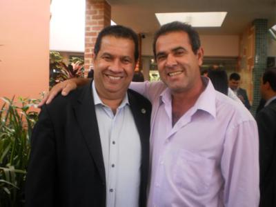Ministro do Trabalho e Emprego, Carlos Lupi, com o Presidente da Câmara de Guararapes Genival Fonseca.
